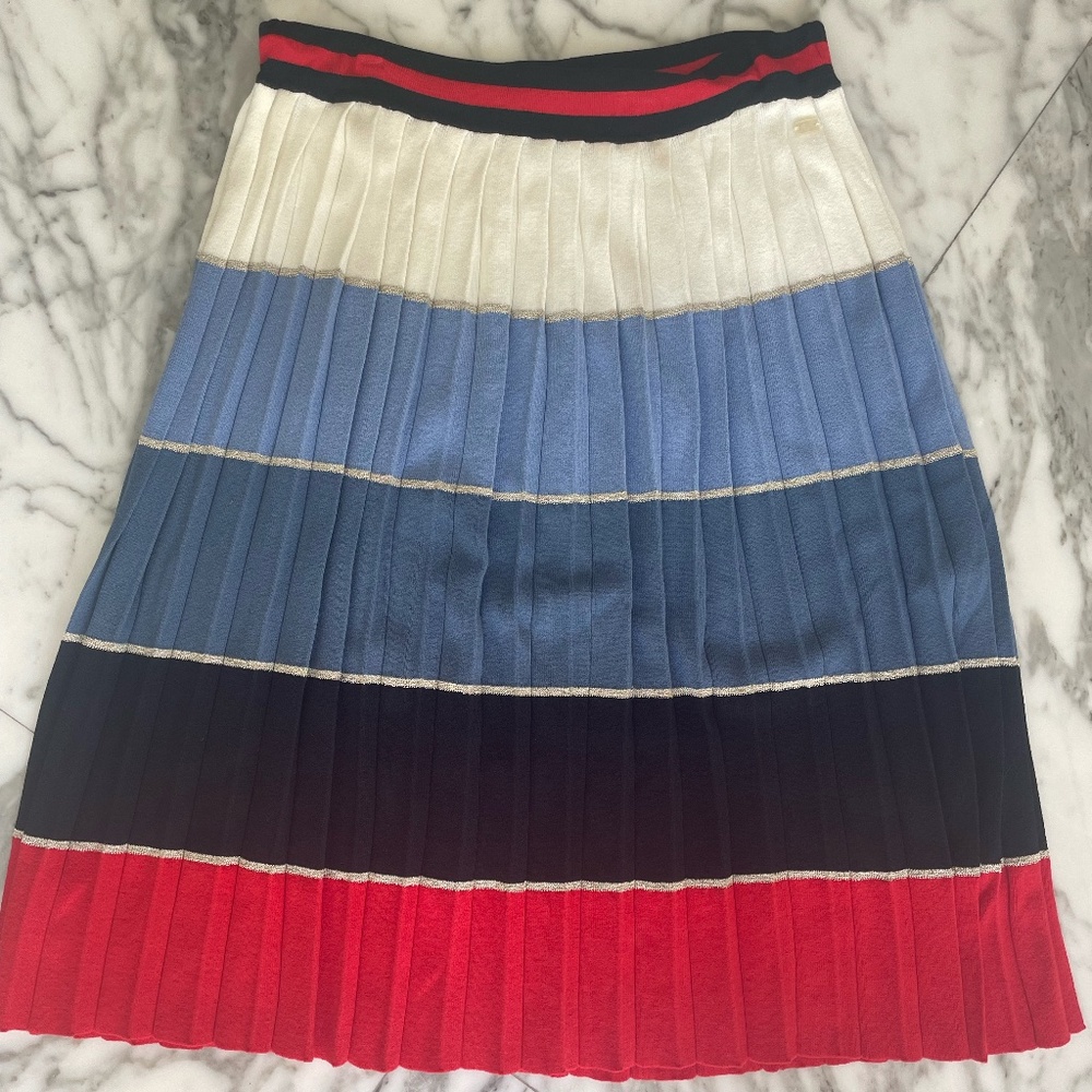 River Woods knit pleated skirt.